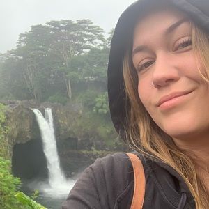 Meet your Posher, Christina